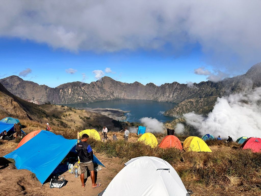 Paket Rinjani 2 Hari 1 Malam (sembalun-senaru)